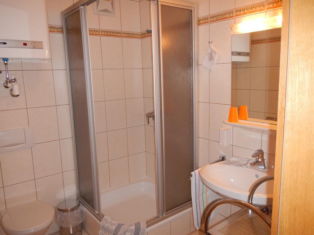 Appartement Haus Friedburg à Velden am Wörther See Chambre photo