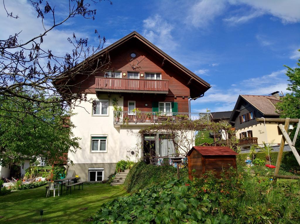 Appartement Haus Friedburg à Velden am Wörther See Extérieur photo