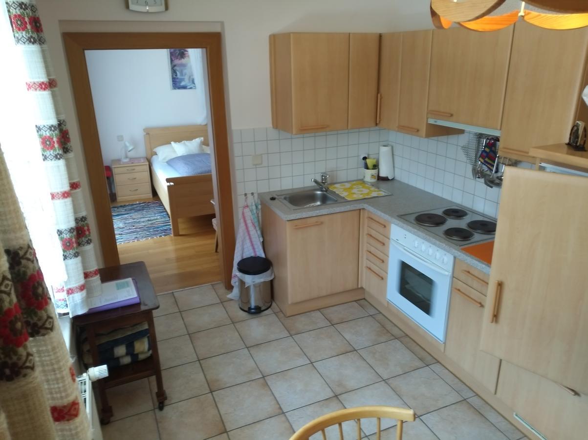 Appartement Haus Friedburg à Velden am Wörther See Extérieur photo